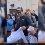 Actor Paul Rudd Surprises Voters In Pennsylvania, Hands Out Water