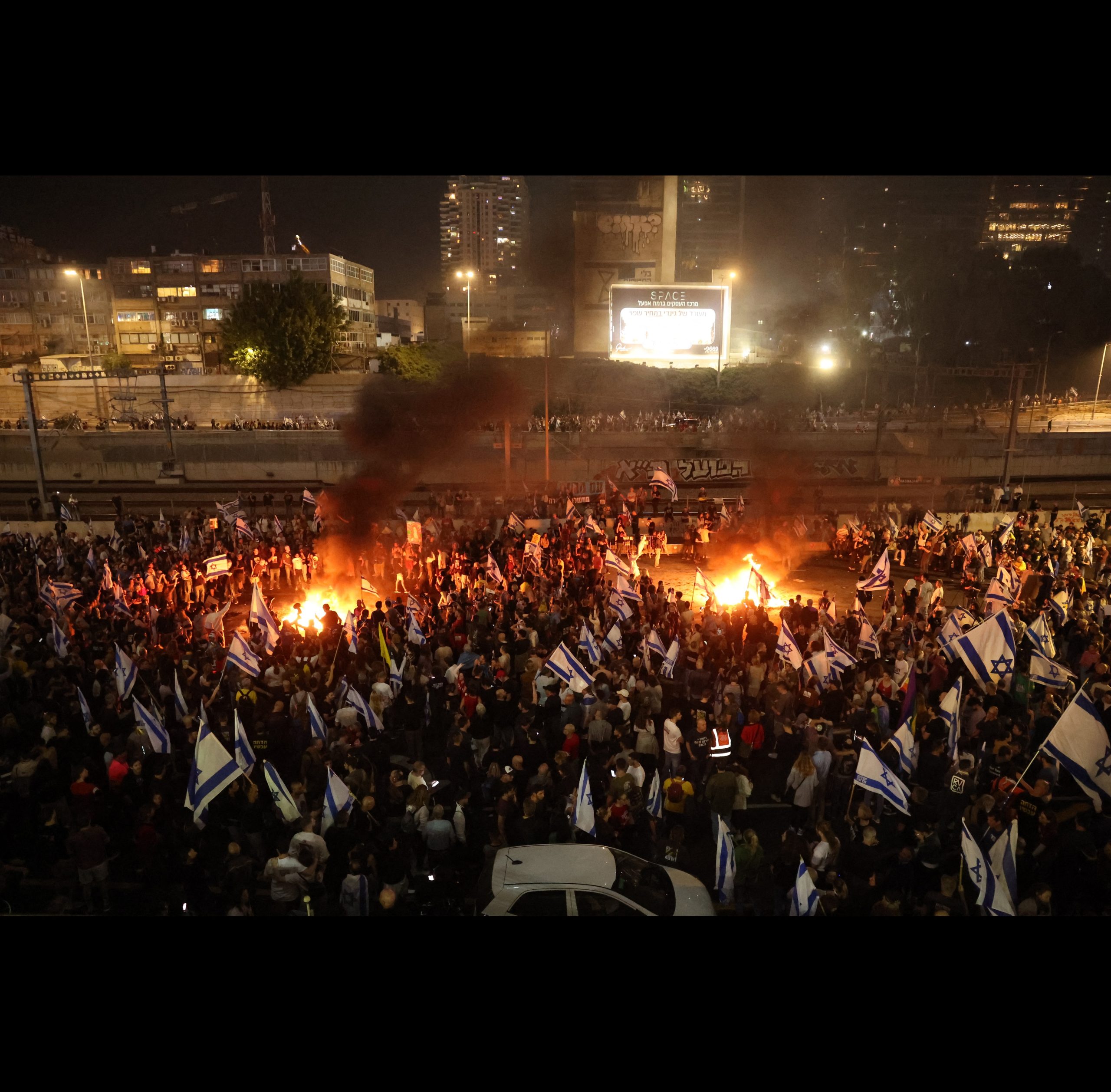 “Bibi Traitor”: Protests In Tel Aviv After Netanyahu Fires Defence Minister