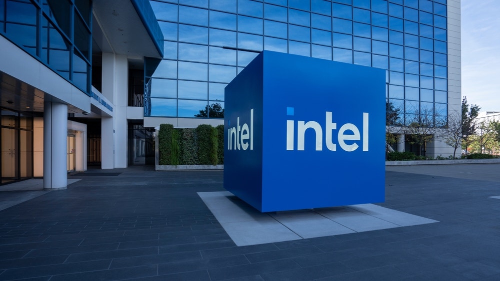 Intel Struggles With Market Share, Profitability: Q3 Analyst Insights