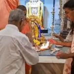 Watch: UK Ex-PM Rishi Sunak, Wife Akshata Murty Offer Prayers In Bengaluru