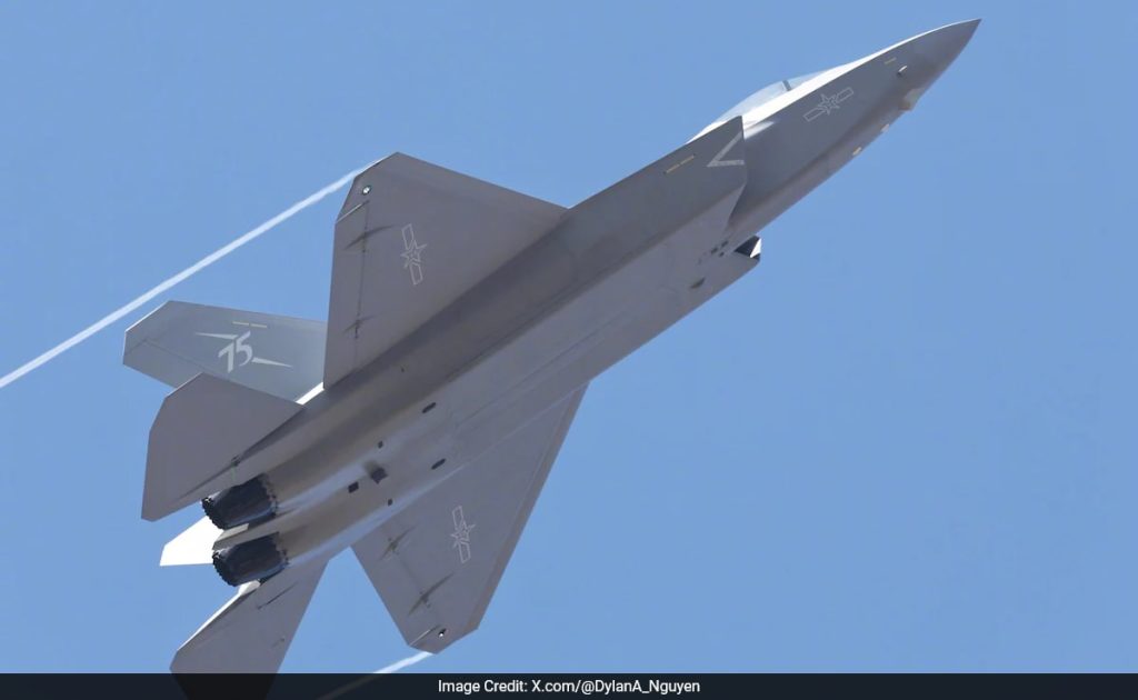 China Unveils Its Second 5th-Gen Fighter, Looks Exactly Like This US Jet