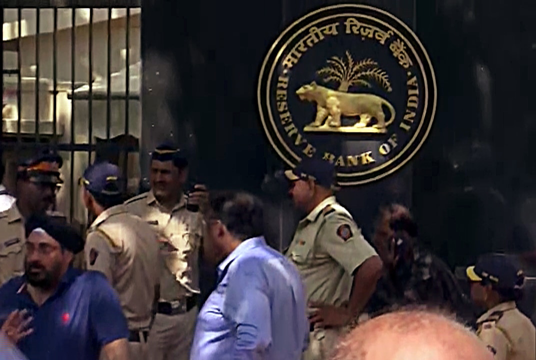 Bomb Threat To RBI Customer Care, Caller Claims To Be “Lashkar CEO”: Sources